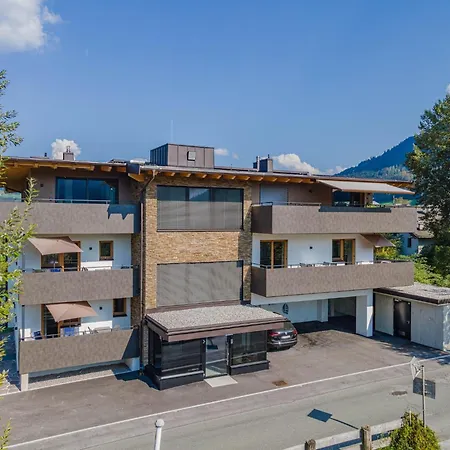 Apartment In Brixental Near Hiking Trails, Cleaning Included Daire *